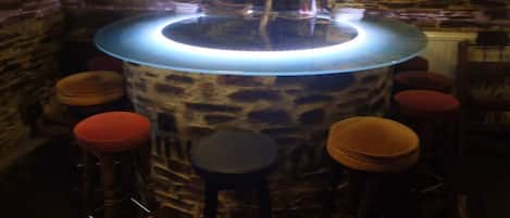 Bar (in der Unterkunft)
