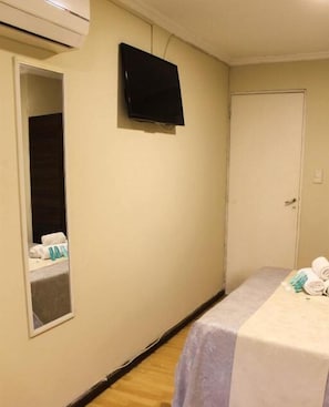 In-room safe, free WiFi, bed sheets - Alto Parana Hotel (Córdoba)