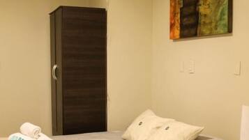 In-room safe, free WiFi, bed sheets