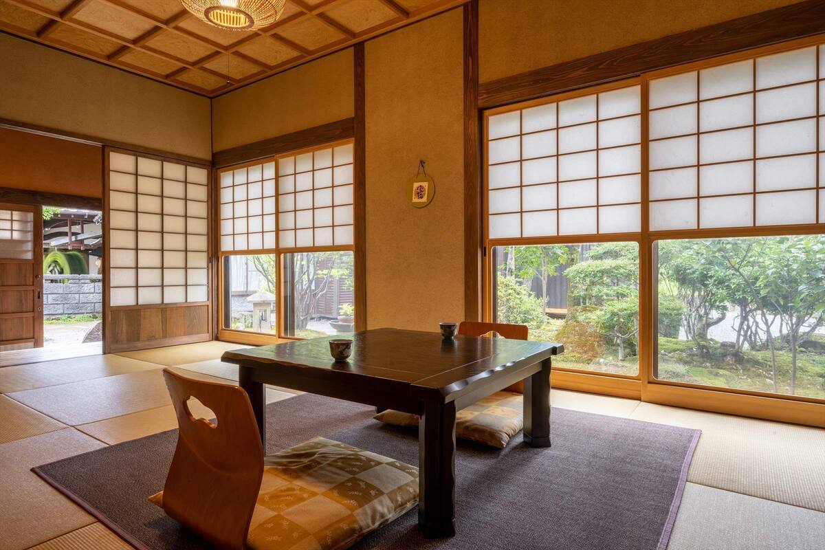 ห้องพรีเมียม, ปลอดบุหรี่, ห้องน้ำส่วนตัว (Japanese, Private Villa, Tsurumidake) | ผ้านวมขนเป็ด, ตู้นิรภัยในห้องพัก, เตารีด/โต๊ะรีดผ้า, Wi-Fi ฟรี