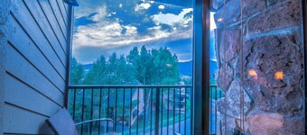 La Casa by Retreatia