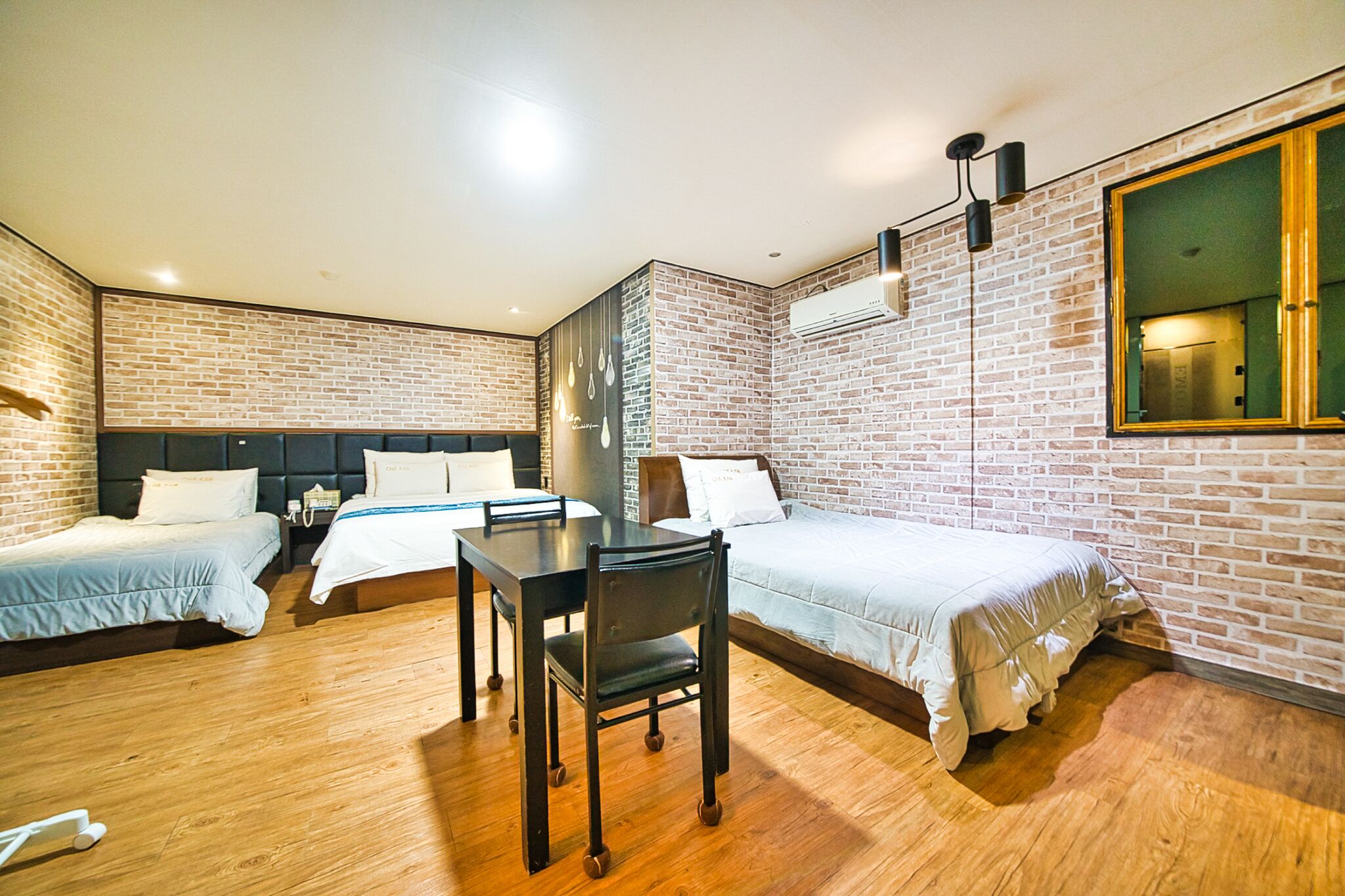 Premium Triple Room | Free WiFi, bed sheets