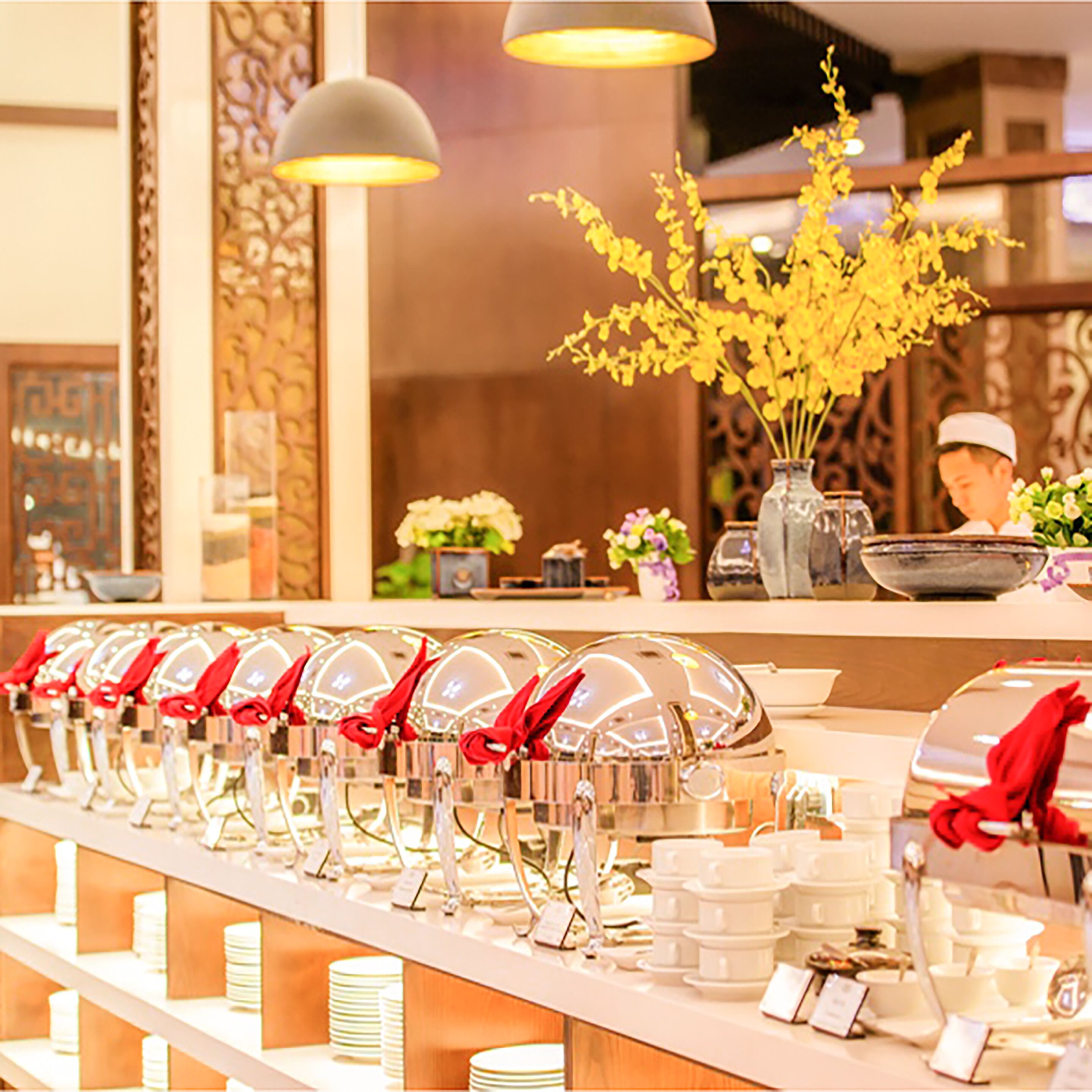 Se ofrece un desayuno bufé entre semana (135000 VND por persona)