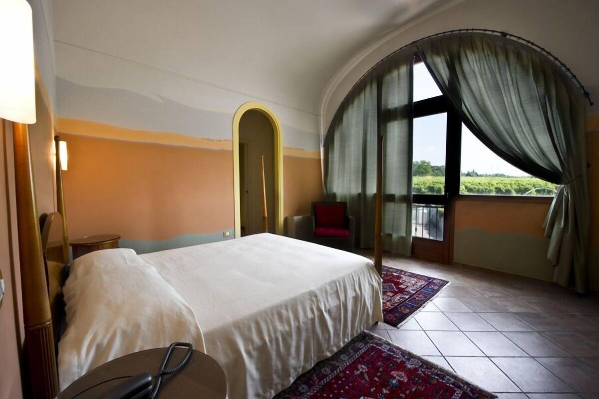 Double or Twin Room | Individually decorated, free WiFi