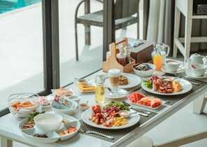 Premium bedding, Select Comfort beds, free minibar items, in-room safe - The Private Pool Villas at Civilai Hill Khao Yai (Pak Chong)