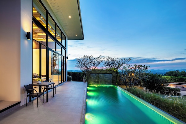 Panoramic Pool Villa | Private pool