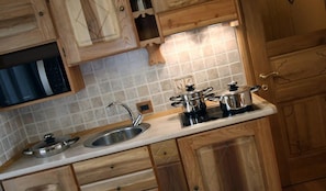 Full-size fridge, microwave, stovetop, coffee/tea maker - Villa Giuditta (Gaby)