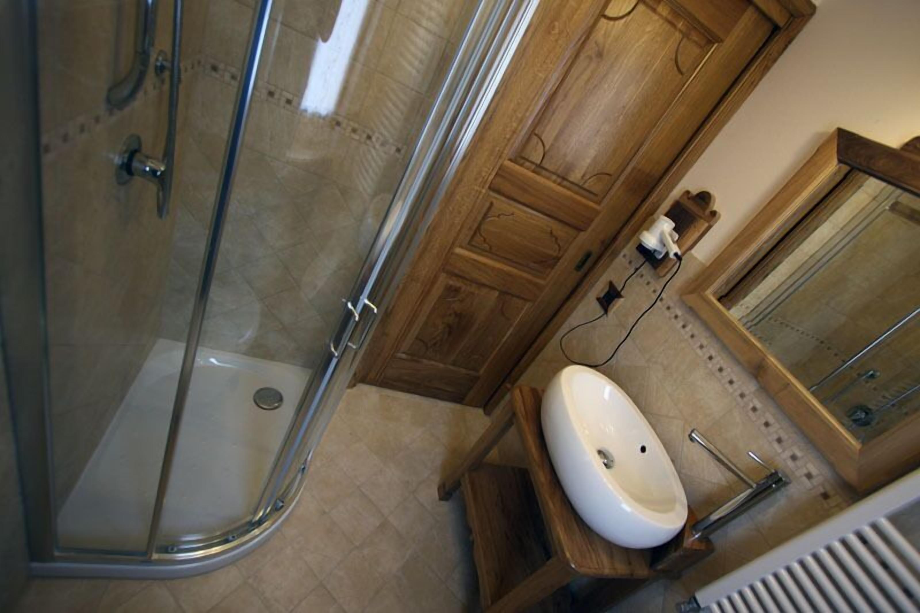 Studio, coin cuisine (3 people) | Salle de bain