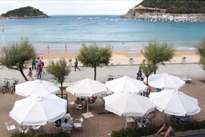 Se sirven comidas y cenas