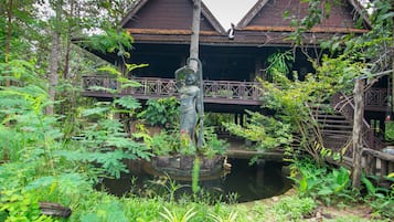 供應早餐、午餐和晚餐,柬埔寨料理,花園景觀