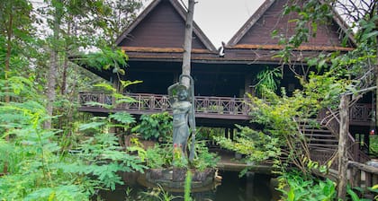 Bong Thom Home Stay