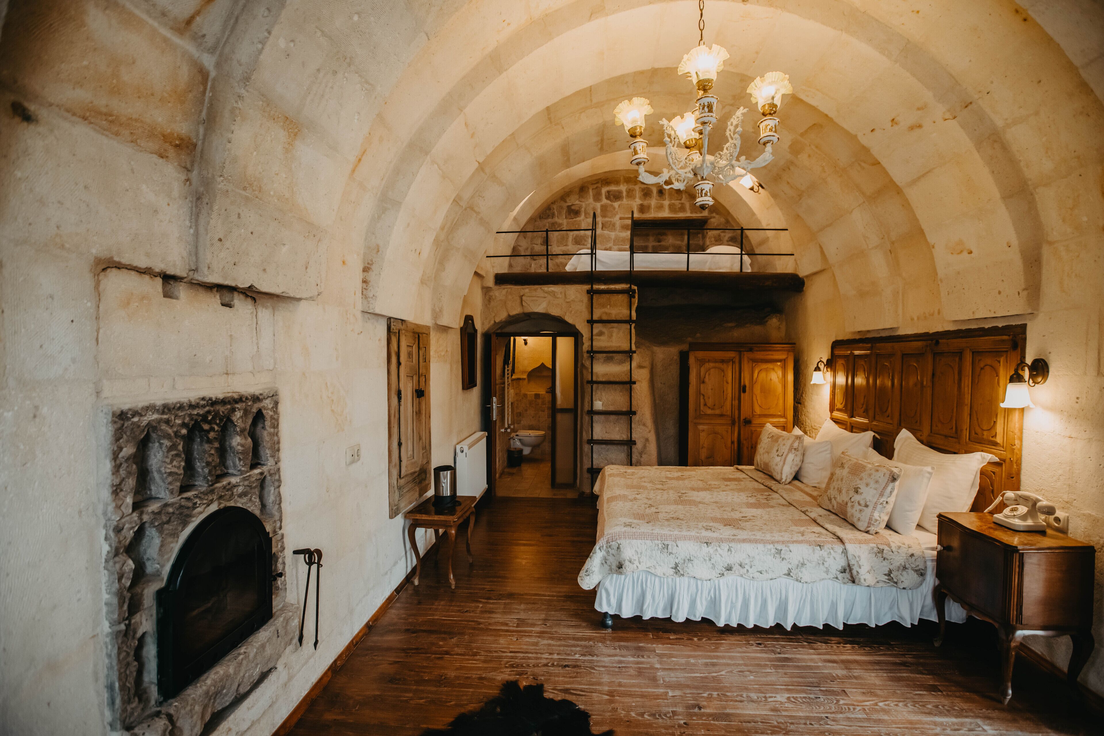 Junior Cave Suite | Premium bedding, in-room safe, individually decorated