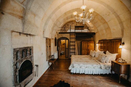 Meleklerevi Cave Hotel