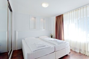 Apartment | Individually furnished, desk, blackout drapes, iron/ironing board - Suite Apartments by Livingdowntown (Zürich)