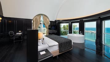 Presidential Villa, Private Pool | Premium bedding, free minibar, in-room safe, desk