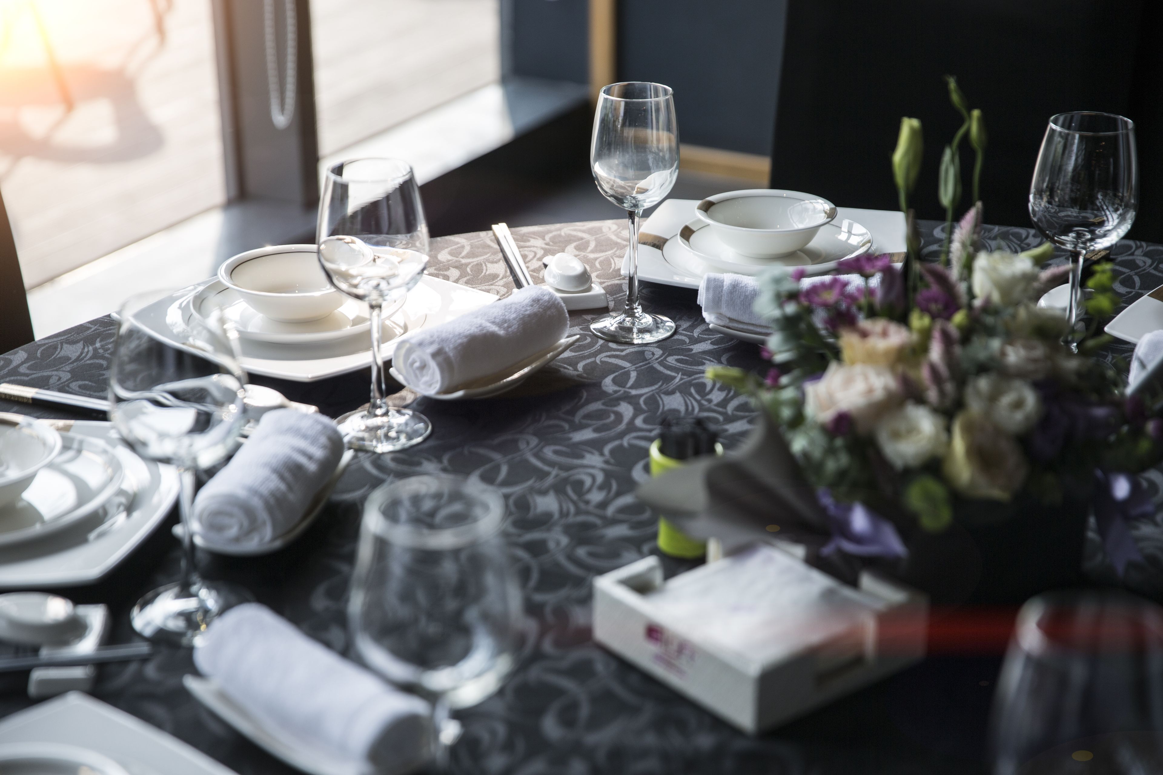 breakfast, lunch, dinner served; international cuisine