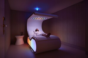Salas de tratamiento para parejas, sauna y tina de hidromasaje 