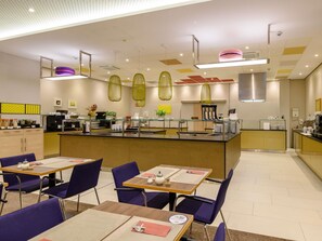 Daily buffet breakfast for a fee - Novotel Nuernberg Centre Ville (Nuremberg)