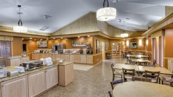 Desayuno continental incluido todos los días