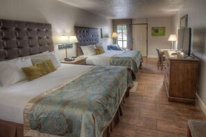 Deluxe-Zimmer, 2 Queen-Betten, Poolblick