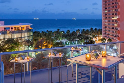 AC Hotel by Marriott Miami Beach