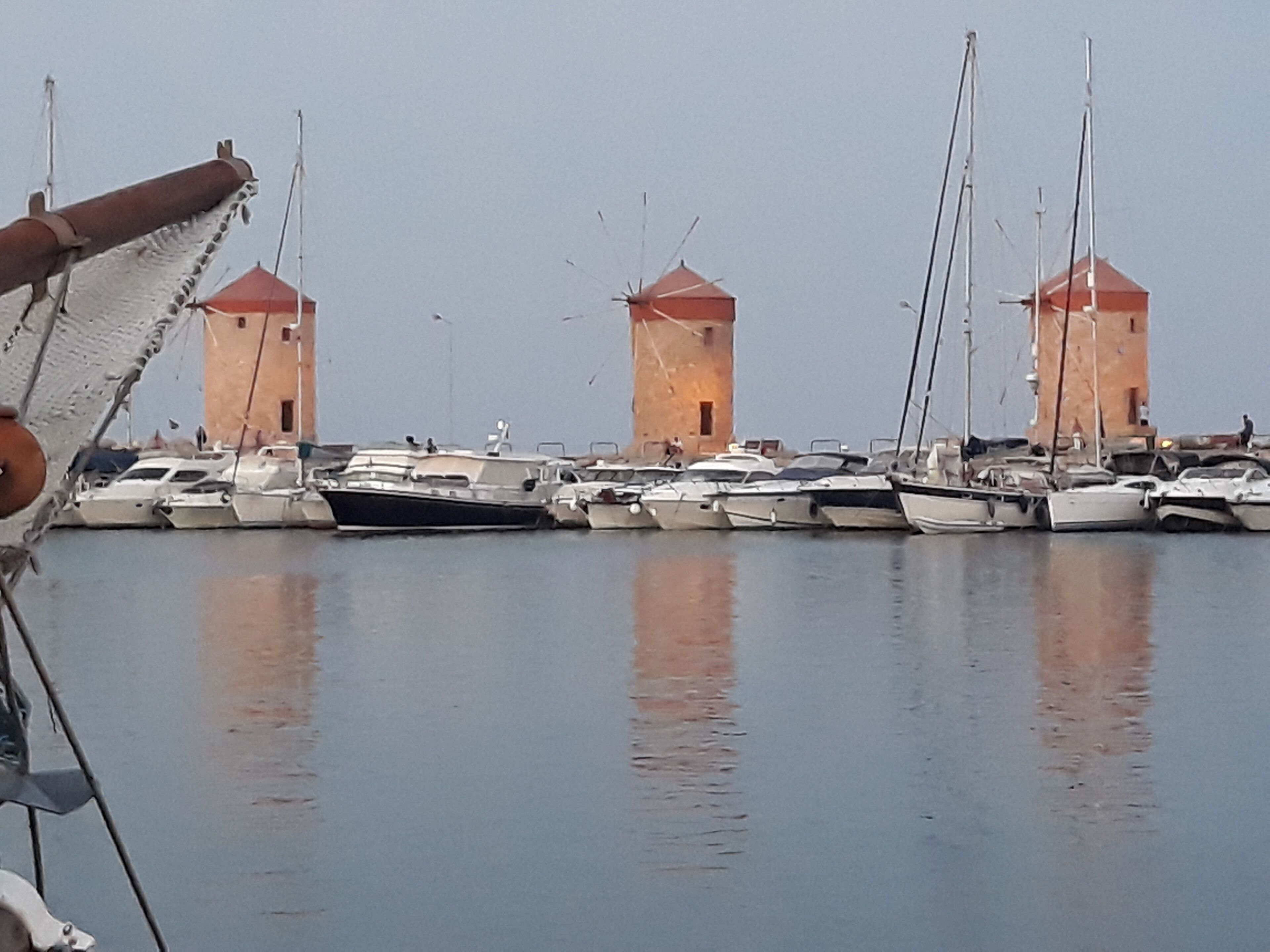 Foto - Tinas Plus Hotel