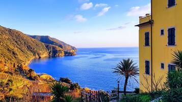 Apartamento Deluxe, cocina, vistas al mar | Vistas al mar