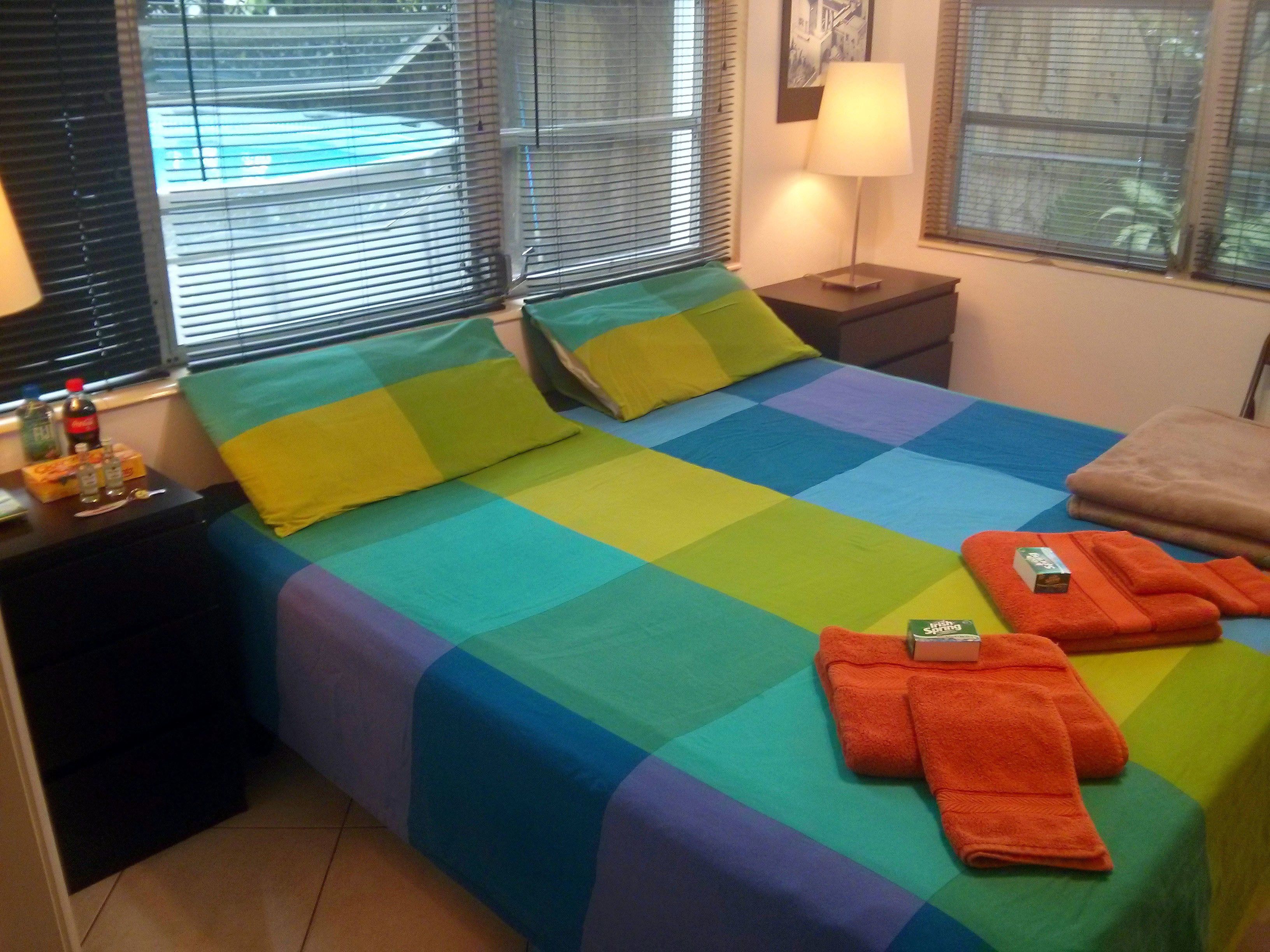 룸, 킹사이즈침대 1개, 공용 욕실