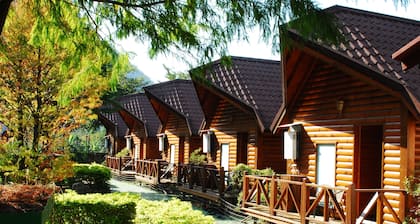 Tai Yi Red Maple Resort