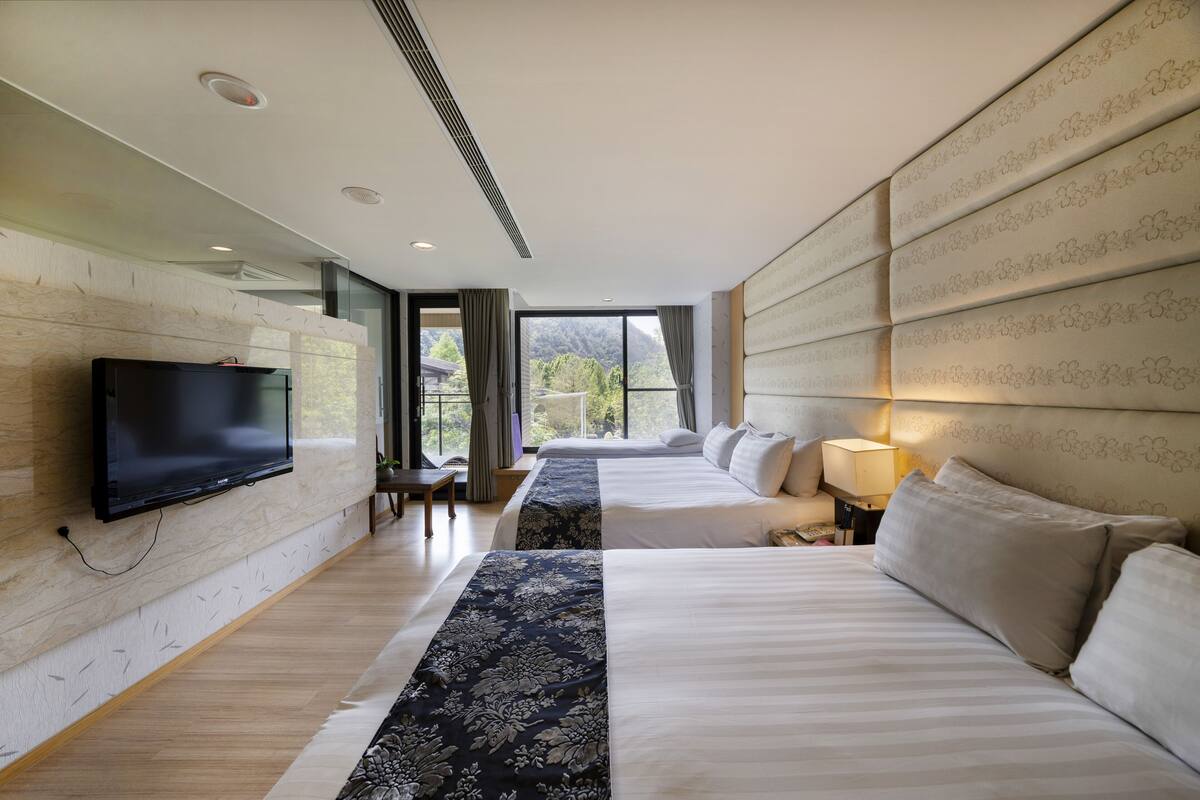 quadruple room | 1 bedroom, premium bedding, down duvets, in-room safe