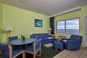 Deluxe Suite, Kitchen, Beachfront (Queen/Queen) | Living area | Flat-screen TV - Palmetto Beachfront Hotel, a By the Sea Resort (Panama City Beach)