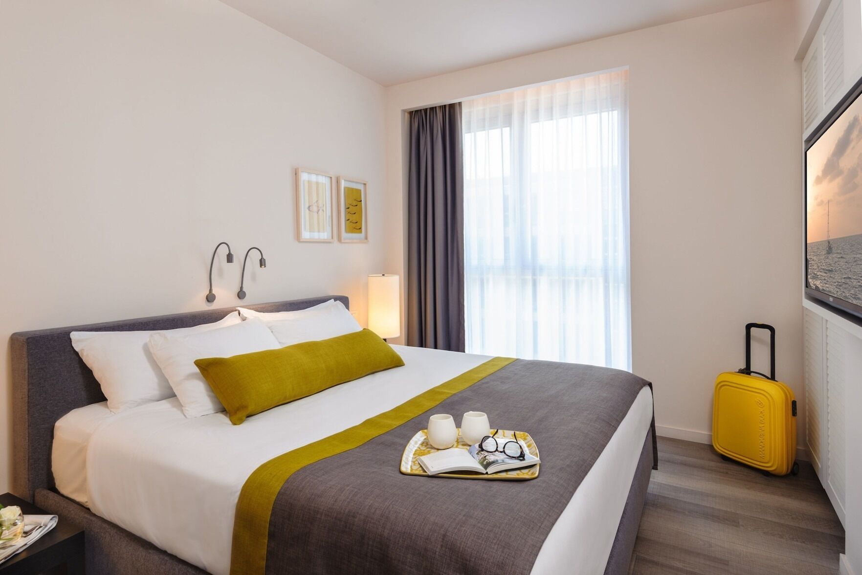 In-room safe, desk, laptop workspace, soundproofing