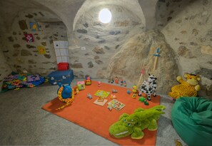 Área de juegos infantiles bajo techo