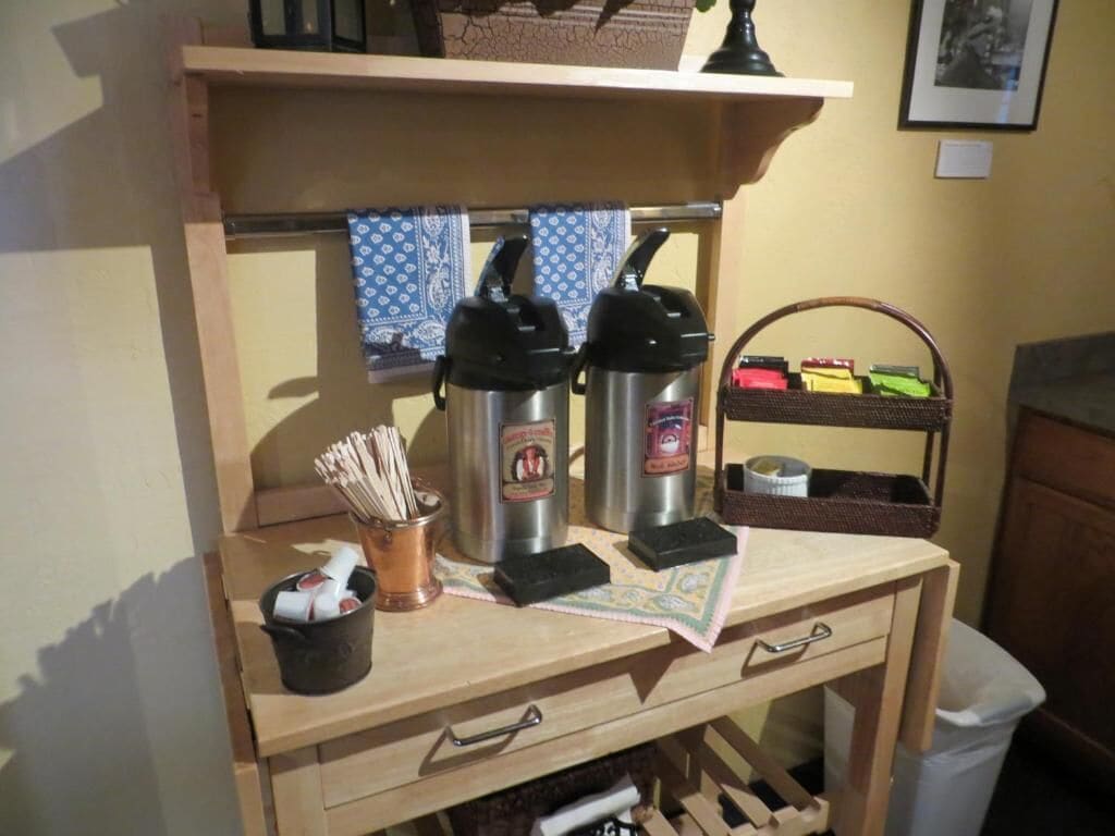 microwave, oven, toaster, ice maker