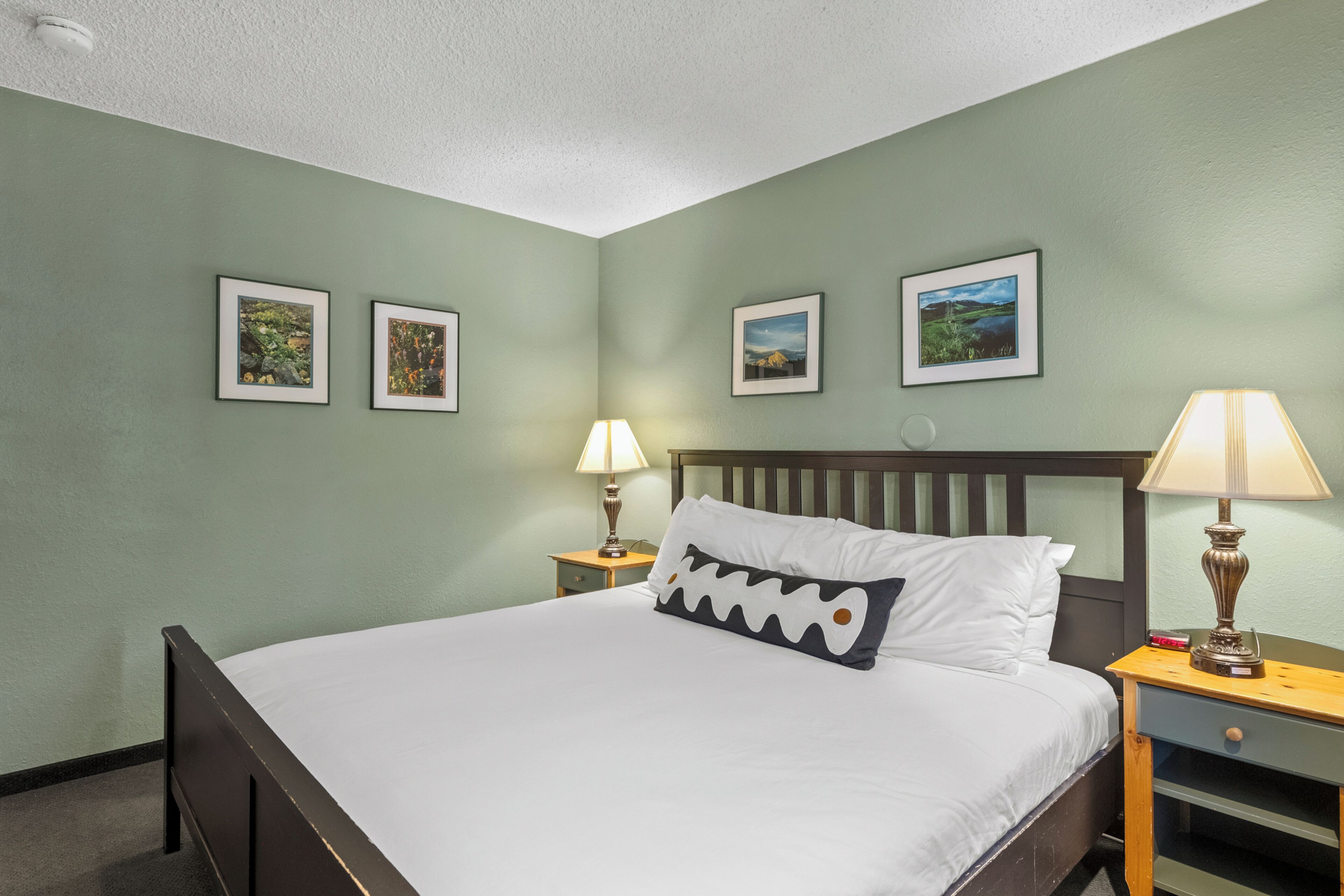 Egyptian cotton sheets, premium bedding, desk, laptop workspace