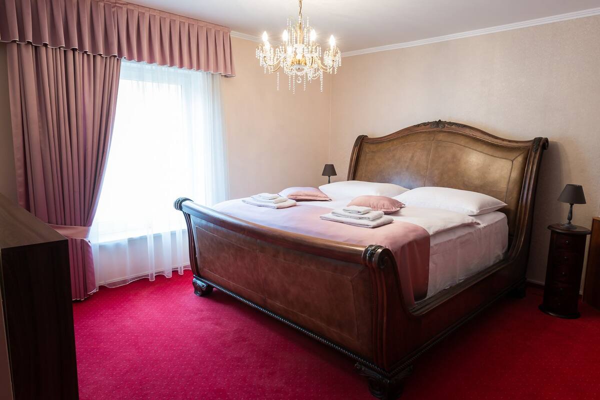 Suite ejecutiva | Minibar, cunas, camas extra y wifi gratis