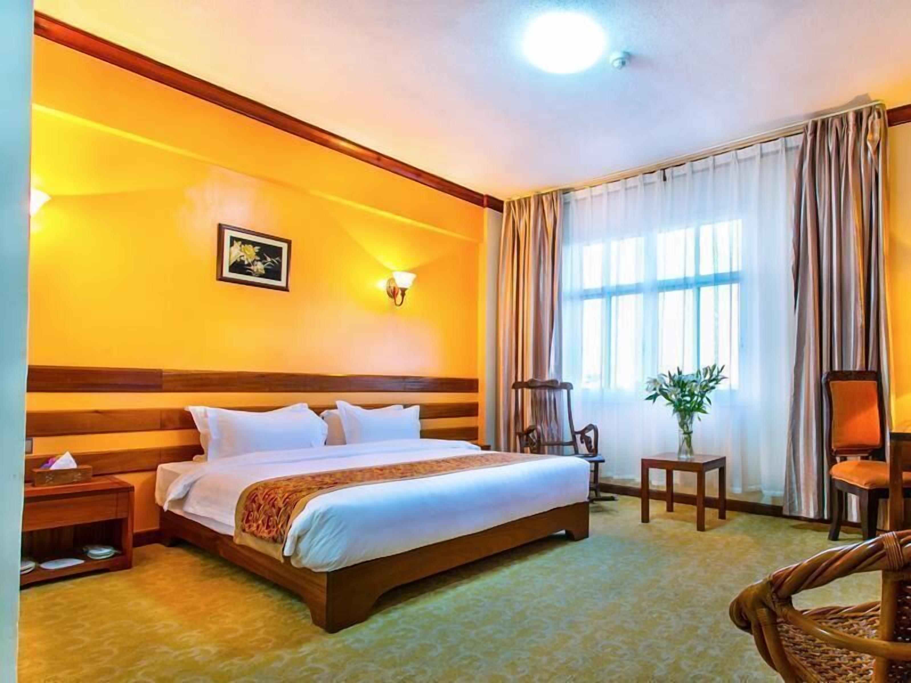 Egyptian cotton sheets, premium bedding, minibar, in-room safe