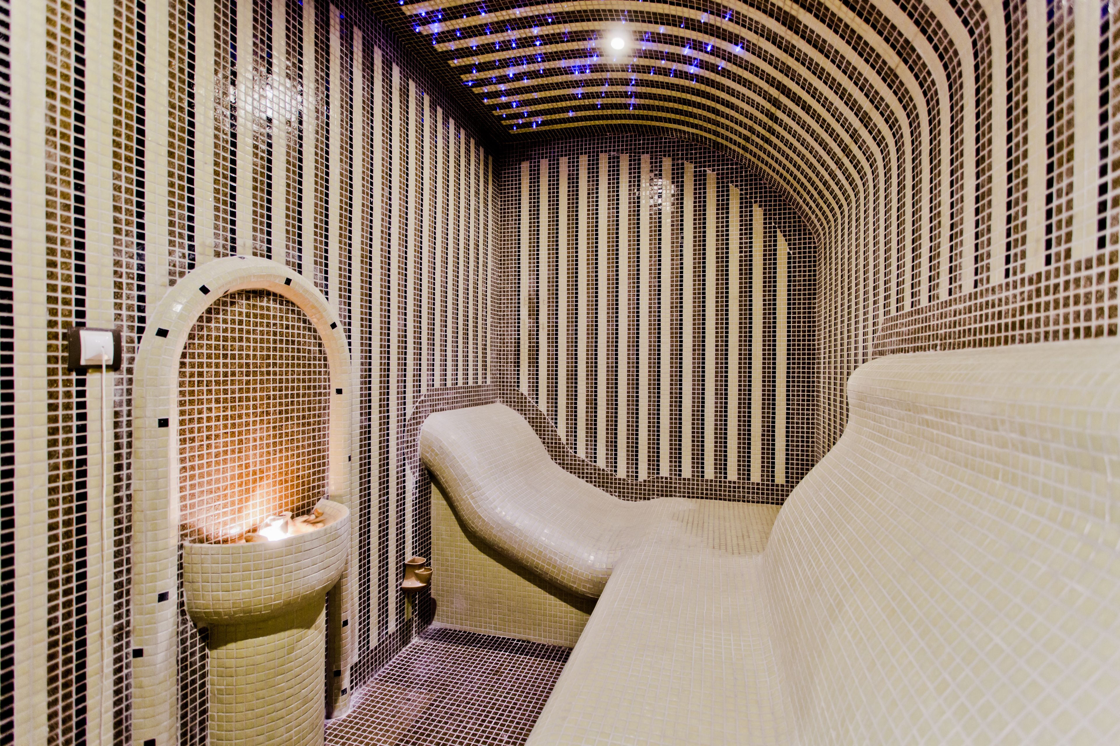 couples treatment room(s), sauna, body treatments, body scrubs