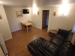 Cottage, Private Bathroom | Interior - Inverardran House (Crianlarich)