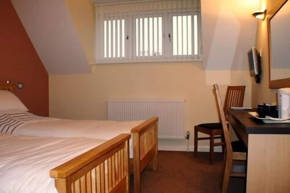 Twin Room, Ensuite