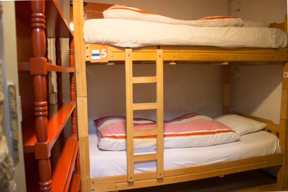 Double Room, Shared Bathroom | Free WiFi, bed sheets