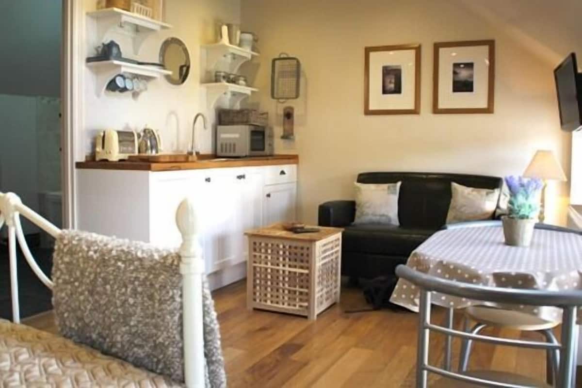 Habitación doble, baño privado (Upper Cottage)