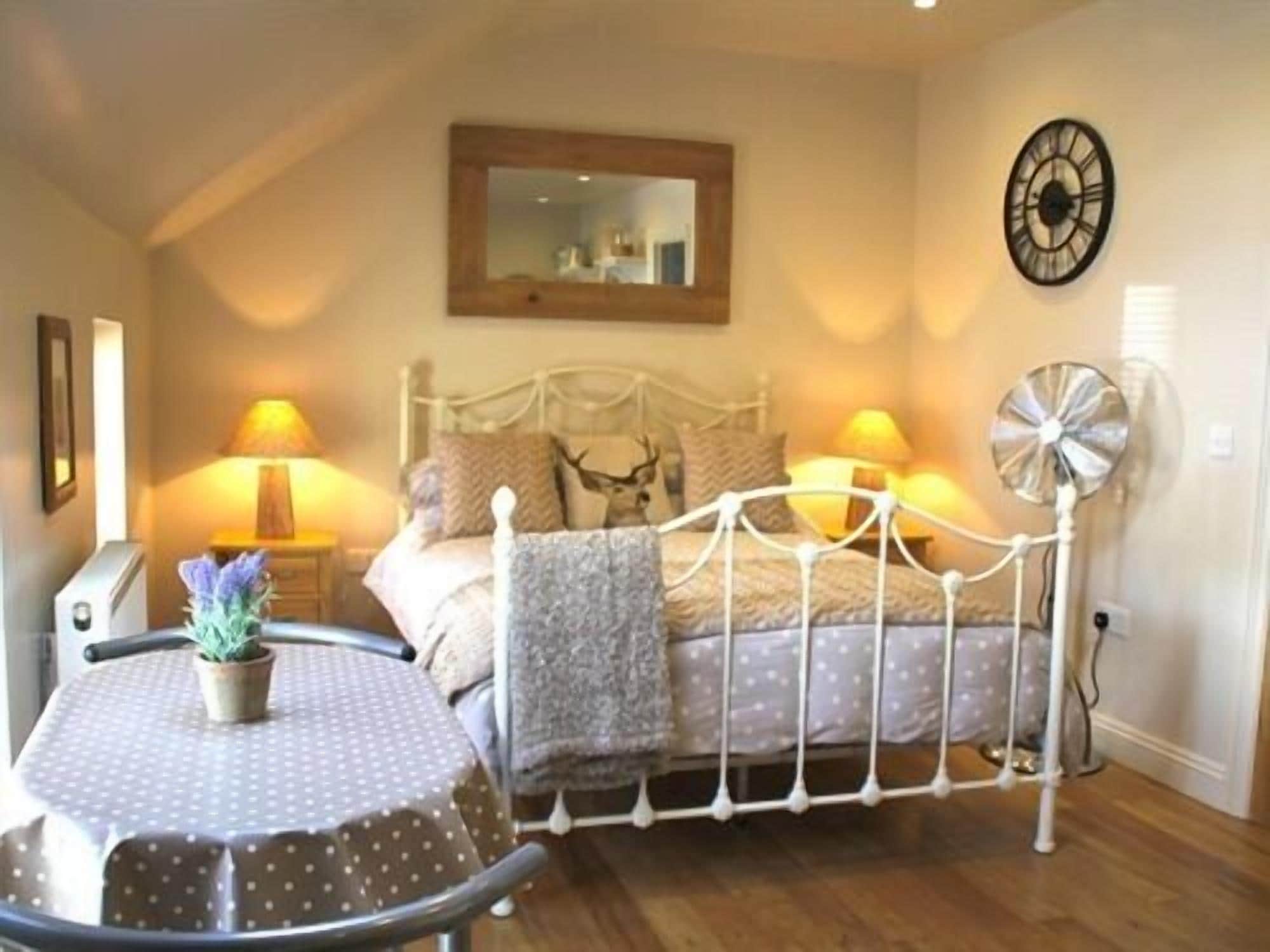 Double Room, Ensuite (Upper Cottage)
