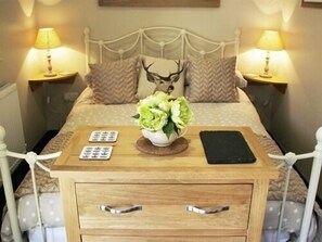 Suite, Ensuite (The Stable) - The Queens (Ludlow)