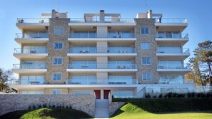 Front of property - Emerald Apartments (Punta del Este)
