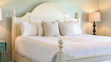 House | Pillowtop beds, blackout drapes, soundproofing, iron/ironing board