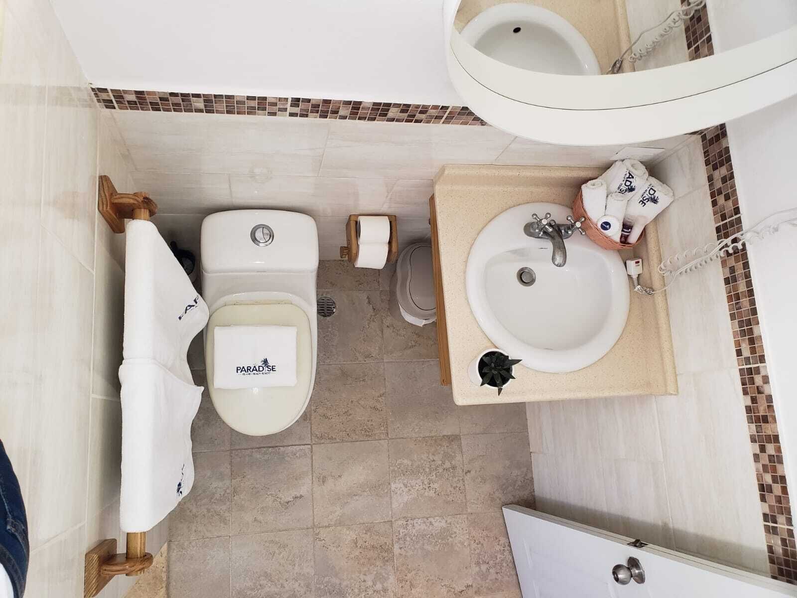 superior double room | bathroom | shower, free toiletries, hair dryer, towels