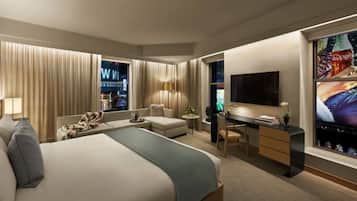 Junior studio suite, uitzicht op stad, op de hoek | Lakens van Egyptisch katoen, luxe beddengoed, donzen dekbedden