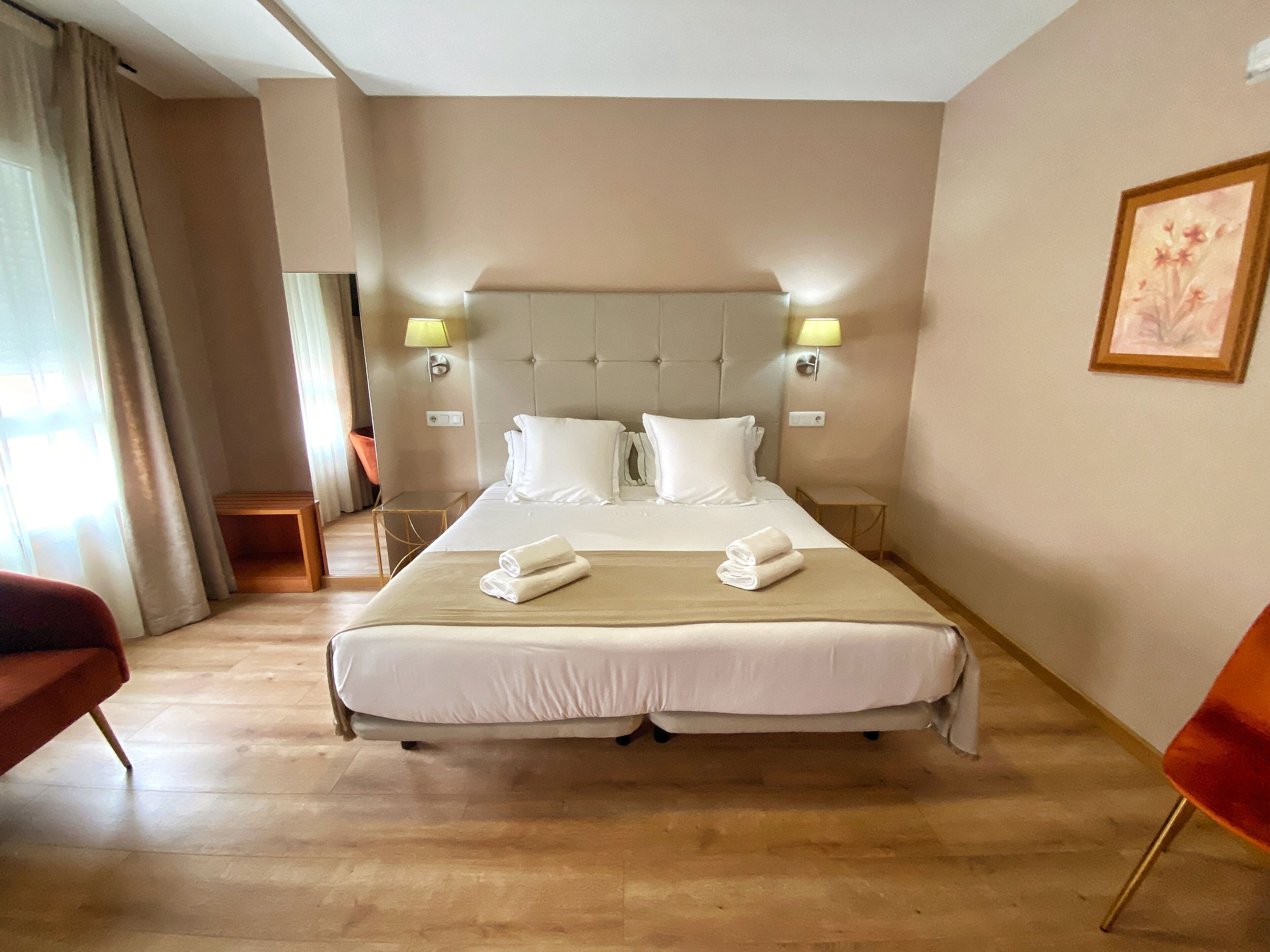 double room | 1 bedroom, premium bedding, in-room safe, desk