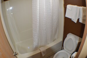 Bathroom - Sun Down Lodge (Locust Grove)